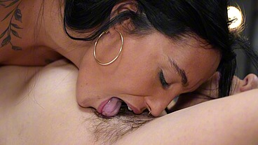 Lesbian fisting game