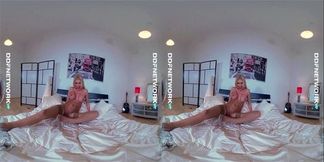 Sultry POV cock sucking shows VR blondie Kitana Lure go deep throat on you