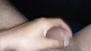 Video buatan sendiri amatur gay matang mengusap zakar besar sebelum seks dubur