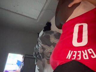 Large butt and sloppy head