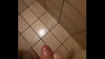 Capixaba gozando batendo punheta - V&iacute_deo porno caseiro querendo ser chupado