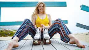 Side anal fuck with a big-bottomed girlfriend Sahara Skye