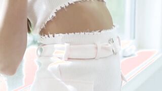 thick dick delivery man lives out his dream