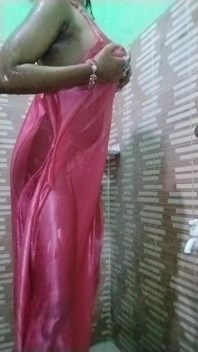 Deshi Babhi Shower Video