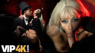 Hardcore film av blond latina Veronica Leal blir røff rumpeknulling av stor pikk Michael Fly