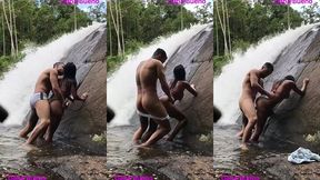 sexo gostoso na beira da cachoeira dana bueno foi a cachoeira com o lutador de mma allan guerra gomes