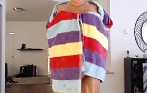 Teen bates on cam cumshow marie