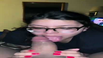 18 year old teen sucks hard