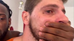 Quando o patr&atilde_o chega em casa e suas funcion&aacute_rias est&atilde_o rendidas ? fui surpreendido pelo assaltante que na verd ...