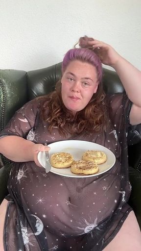 Huge Hungry BBW Stuffing Herself at Breakfast