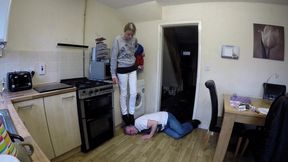 Chelsea Smoking Head Trampling Boots (4K)