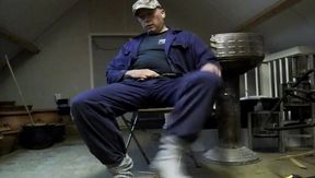 Big-Cock Farmer Daddy Jerks Off