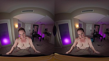 VR Big Boob Big Ass Cougar Danni Jones BEVR