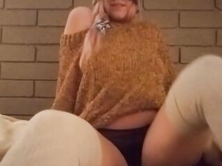 Cozy morning in my couch ~ solo masturbation in my sweater and haunch highs