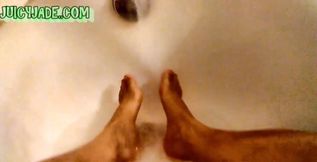 Bath Foot Show Vol 1 for My Foot Lover Watch as I Run a Bubble Bath. I Run the Warm Water on My Feet Filling the Tub