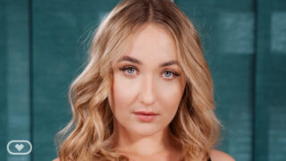 Boquete, cowgirl, cavalgando &#8211; Filme anal POV POV da francesa Addison Vodka e Chloe Chevalier fodidas na bunda por Michael Fly