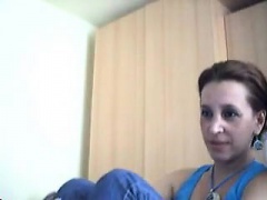 Sexy cougar mother seduces daughters friend