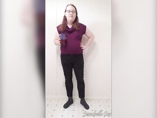 Preview: Jessabelle Cox - Purple Sweater Pee