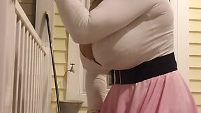 Hot & Naughty Solo Tranny: Crossdresser Deepthroats Shemale & Trained with Dildo!