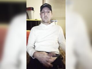 Cumming all over my desk to Riley Reid and Corrina Kopf