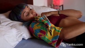 Yanks Amateur Babe Jay Elle Masturbating