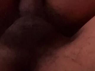 Mi culo la siente más adentro con los sentones