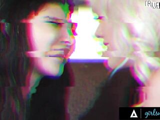 GIRLSWAY - Lascivious Vanna Bardot Shares Her Mastix Alexis Tae With Girlfriend Anna Claire Clouds