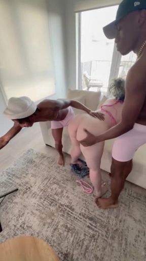 18yo Bubble Butt PAWG BBC Breeding Gangbang
