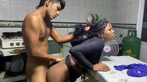 le follo el co&ntilde_o a mi hermanastra con mi gran polla