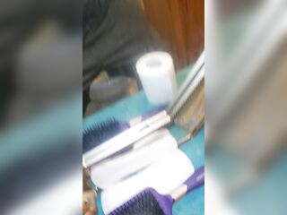 Dong print tease