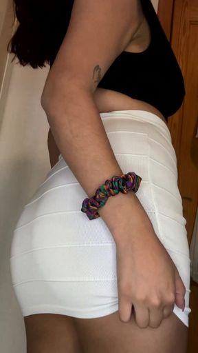 Amateur onlyfan showcases her ass