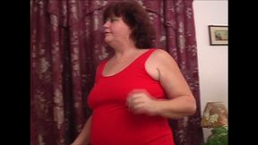 Mature BBW Roxi Rubs Down Nick With A Hand Job Finish! mp4