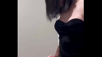 TRANS DOMINA E METE GOSTOSO NO CU DO PASSIVO