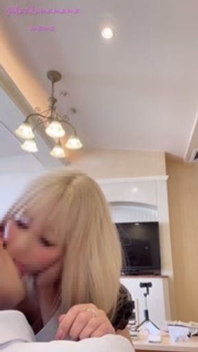 倖田來〇に似たギャル人妻が他人棒を咥えて精子を搾り取るハメ撮り動画