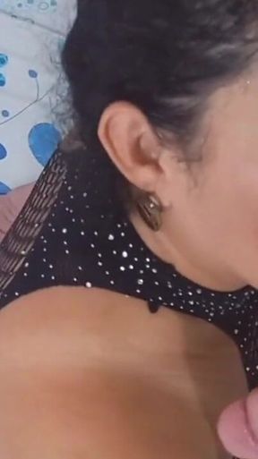 Beautiful Girlfriend Sucking Deep Throat
