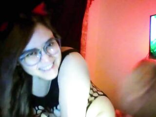 EVERYBODY WATCHING ME MASTURBATE AND CUM LIVE
