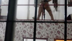 espiando a la vecina puta