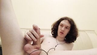 Trans-baddie Stesha jerking-off its clitoris