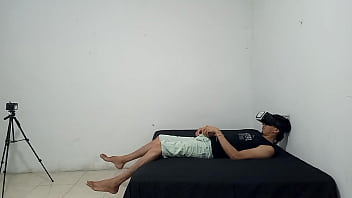 I masturbate live so my girlfriend can see my flaccid penis