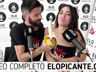 AURA SE TRAGA LA CREMA EN EL CUARTO PICANTE