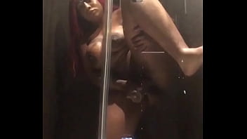 Douche plus petite gode