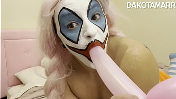 Clown Balloon Fuck Looner Fetish Dakota McBootywinx Honking Masturbation