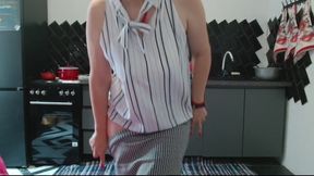 Fucking a Hairy Pussy in Pantyhose Is Extremely Uncomfortable