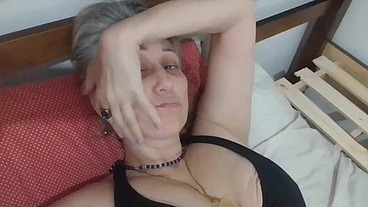 Stellastillsp - Esperando o novinho pra vir me foder e lá no quarto depois