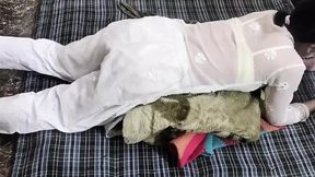 Soyi hui step sister ko nanga kar ke jabar dasti pela