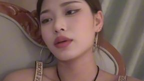 After a long exhausting day at work, Risi finally returns to her own little world. She slips off her high heels, sheds the fatigue, and lights up a slim cigarette. Under the soft warm light, she slowly exhales the smoke, letting all the day’s stress