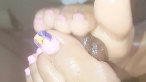 90s design footjob video