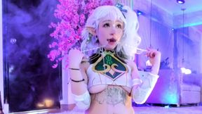 Petite nahida play whit gagtoy