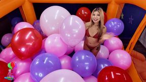 Jules' Bounce House Pops 4K (3840x2160)