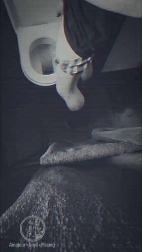 Flatmate Caught Peeing on Night Vision Cam